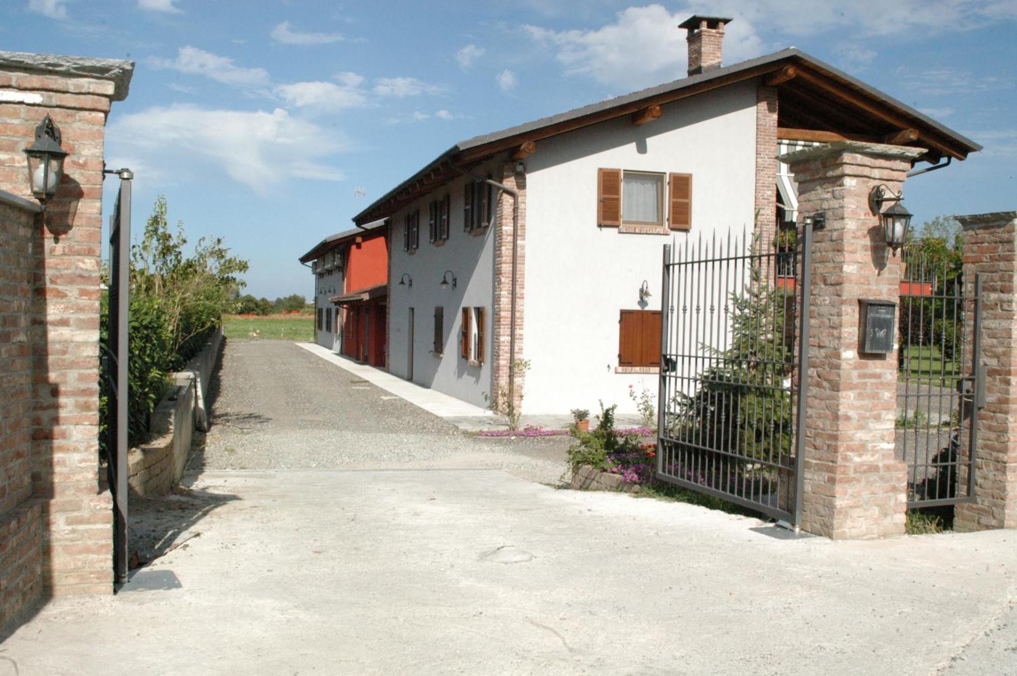 Agriturismo La Sforzata Villa Collegno Exterior photo